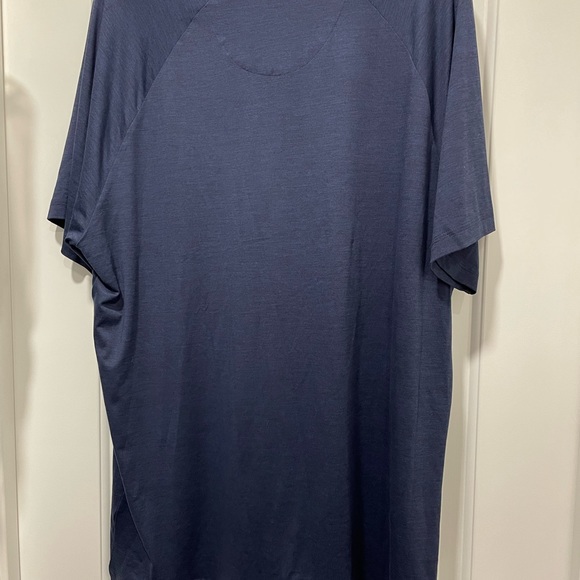 Men’s size XXL Hurley Shirt - Picture 3 of 4